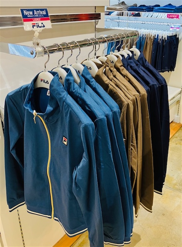 No.609 FILA 今期秋冬最新☆*。エンボスプリーツスコート☆NAVY☆ No.609 FILA 今期秋冬最新☆*。エンボスプリーツスコート☆NAVY