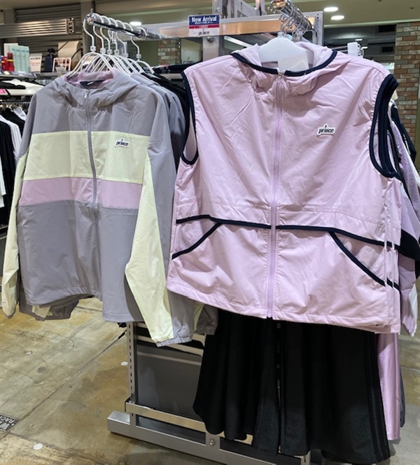 プリンステニスモコモコジャケット＆スコート 関送込み】MEDM フリース ボア ジャケット ロゴ (MR. ENJOY DA MONEY