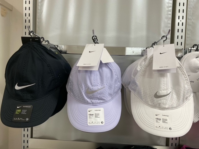 美品 ellesse エレッセ レディース Mサイズ スノーウェア ボードウェア ellesse エレッセ sunflower スキーウェア スノボウェア M